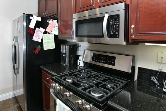 Building Photo - 6124 Maple Ct