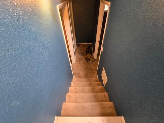 Building Photo - 378 Hidden Valley Cir