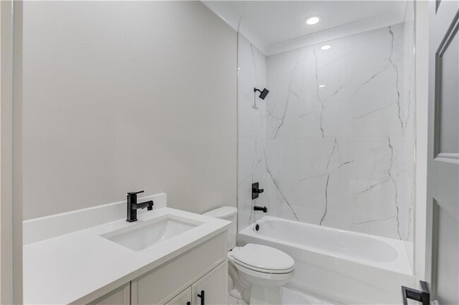 Building Photo - 37 Deer Cyn Dr