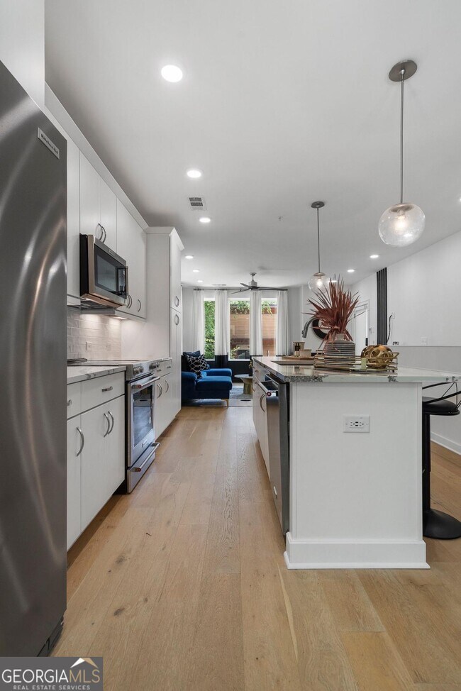 Building Photo - 371 Pratt Dr SE