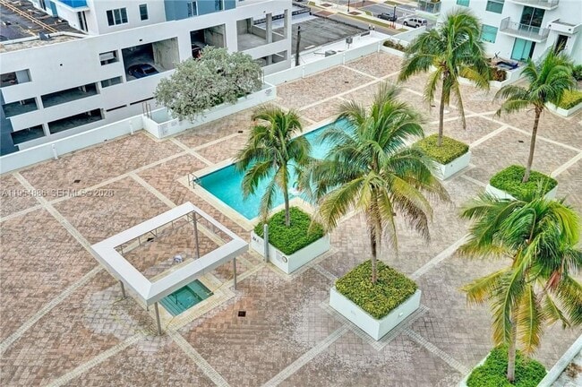 Building Photo - 140 S Dixie Hwy