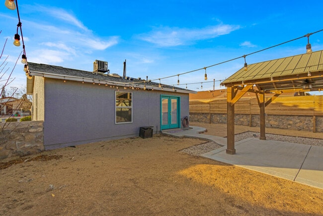 Building Photo - 440 Goldshire Pl