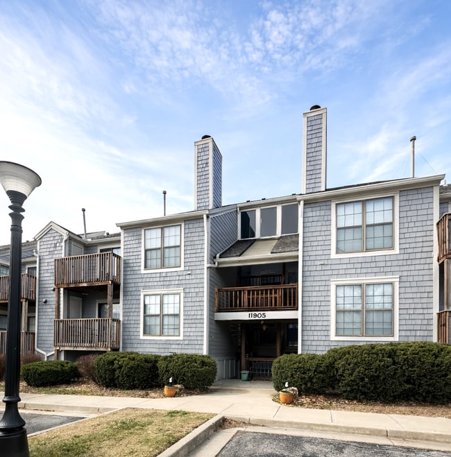 Building Photo - SEE IT NOW: Charming Shawnee Unit with Spacious Living & Modern Kitchen!