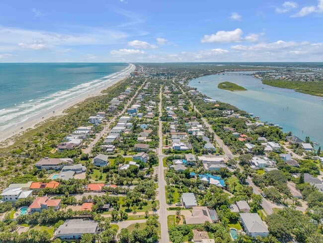 Building Photo - 1707 N Peninsula Ave