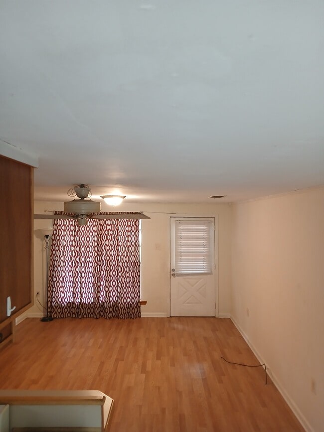 Building Photo - 28632 LA-40