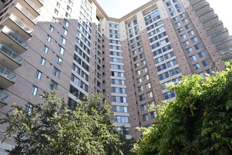 Building Photo - The Continental