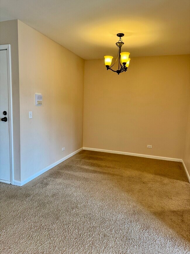 Building Photo - 300 Pembridge Ln