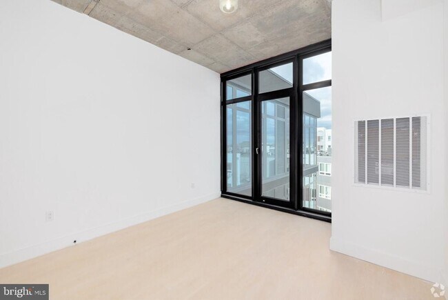 Building Photo - 1222 N 2nd St