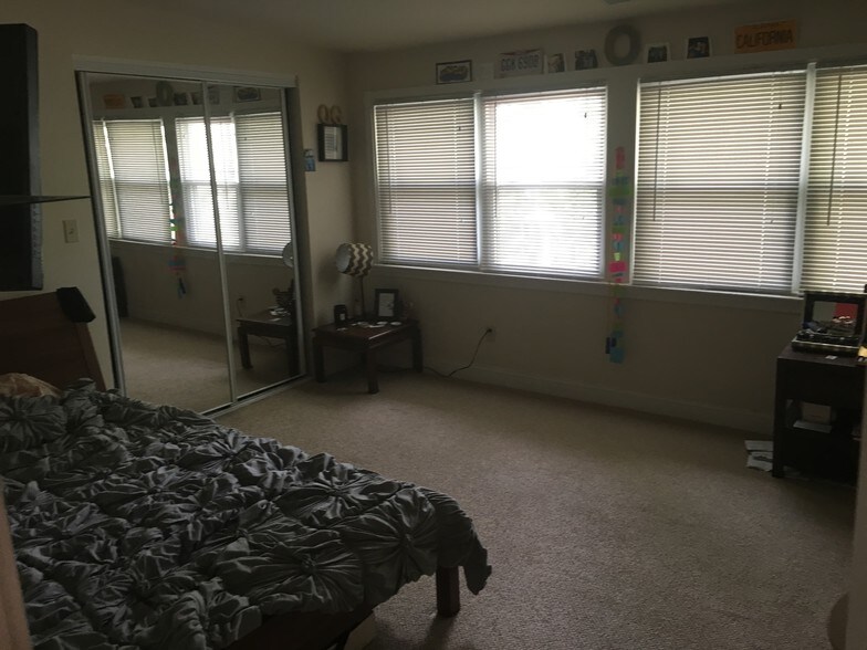 Bedroom 2 - 1210 Delafield Pl NW
