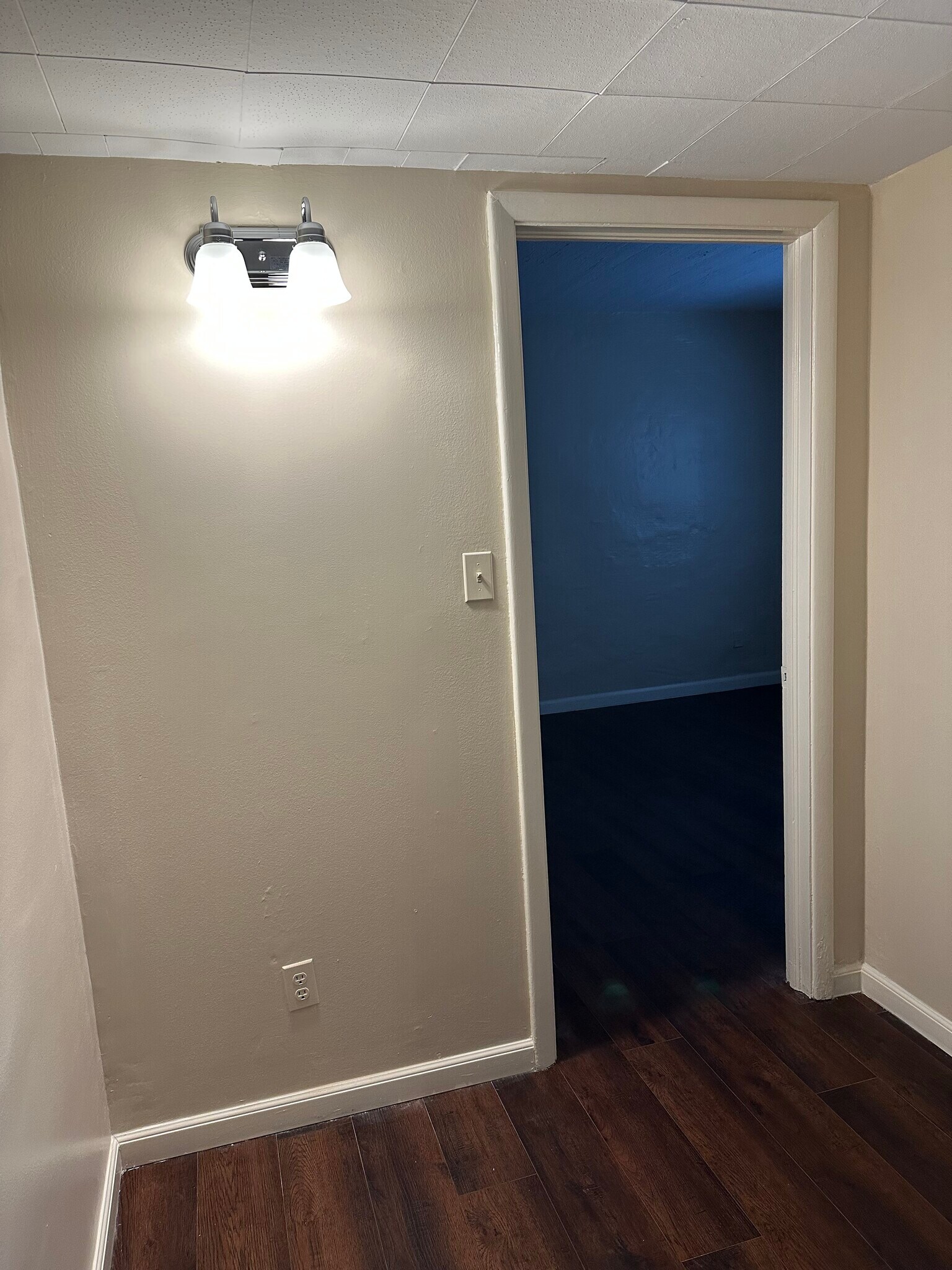 Building Photo - 668 Linwood Ave NE