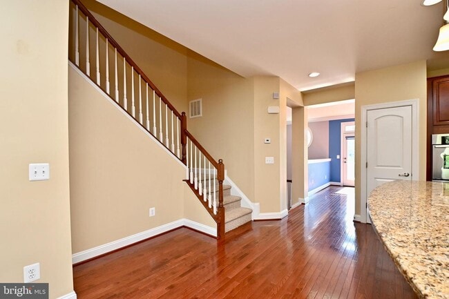 Building Photo - 43316 Old Ryan Rd