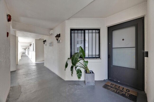 Building Photo - 4109 Fairview Vista Point