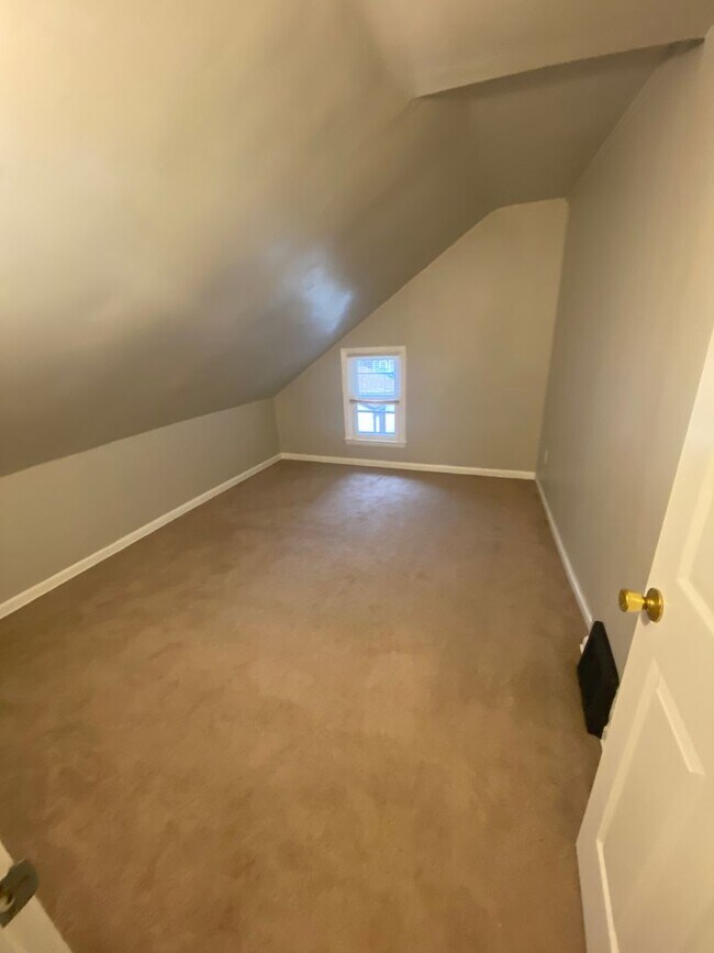 Building Photo - 1622-24 S 58th