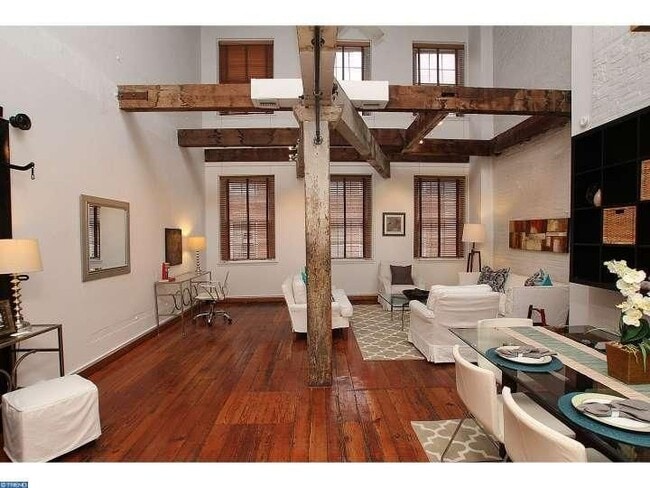 Building Photo - 111 Church St