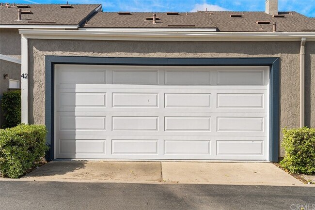 Building Photo - 42 Atherton-
