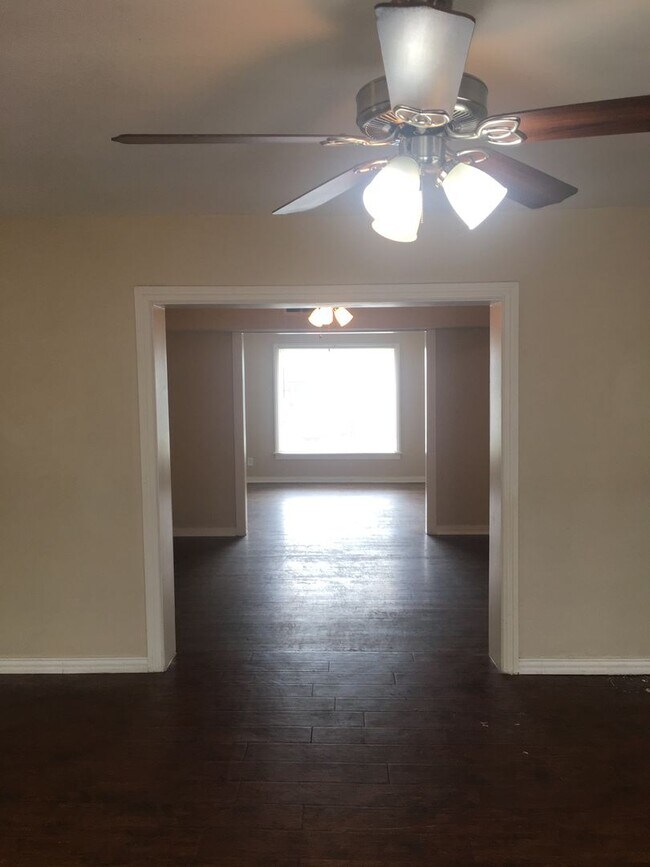 Building Photo - Beautiful Two Story in Prime Location!