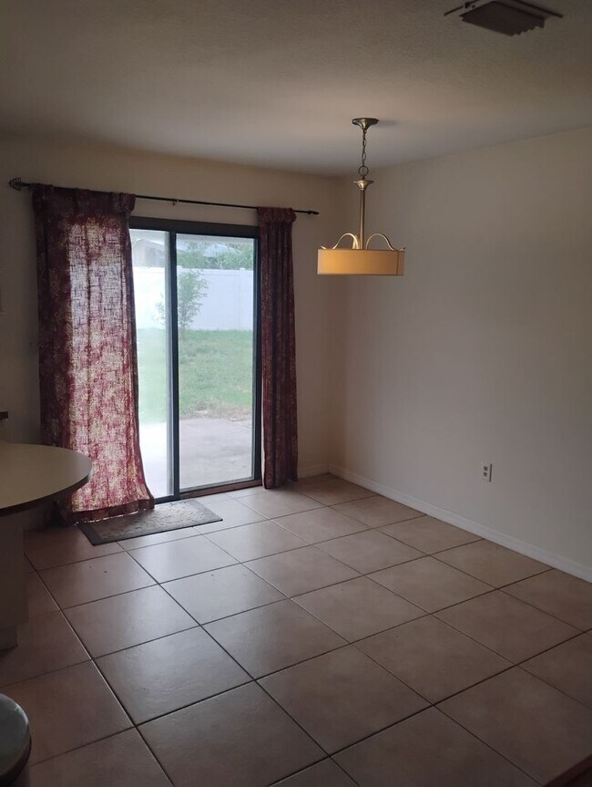 Building Photo - Beautiful Ocala Home