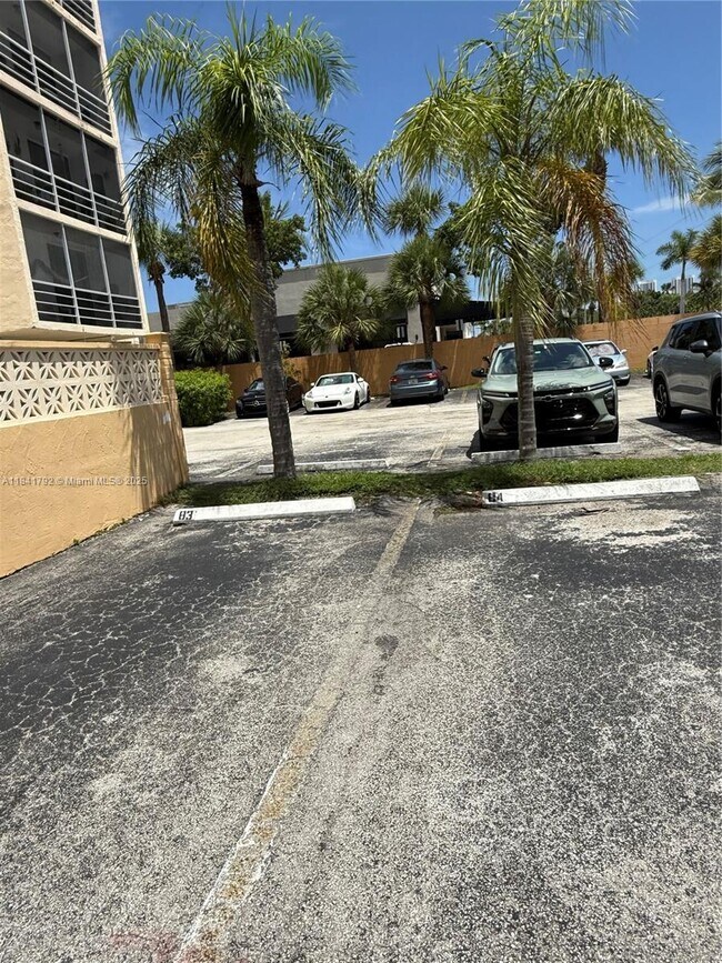 Building Photo - 2935 NE 163rd St