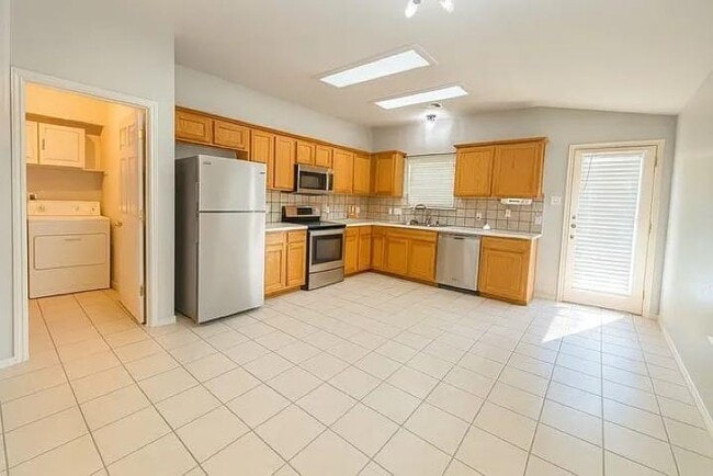 Building Photo - 1509 Jackie Robinson Pl