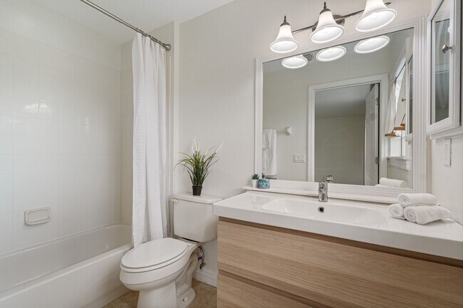 Building Photo - 6451 New Independence Pkwy