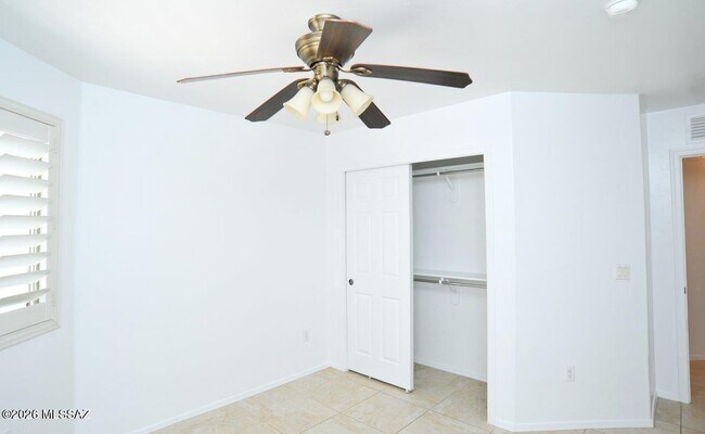 Building Photo - 5493 W Silent Dove Way