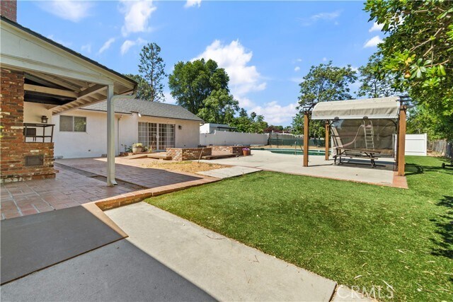 Building Photo - 5835 Jumilla Ave