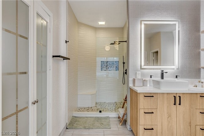 Building Photo - 1409 Palantine Hill Dr