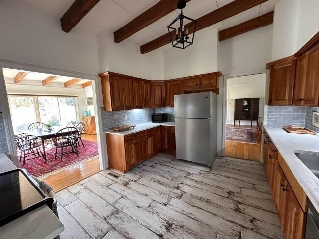 Building Photo - 9 Wampanoag Cir