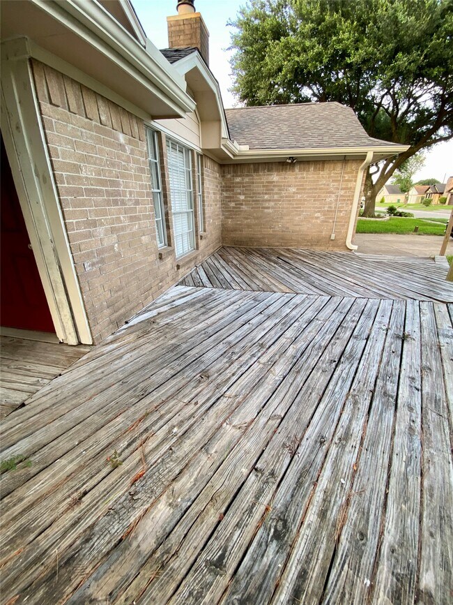 Building Photo - 3003 Briar Dr