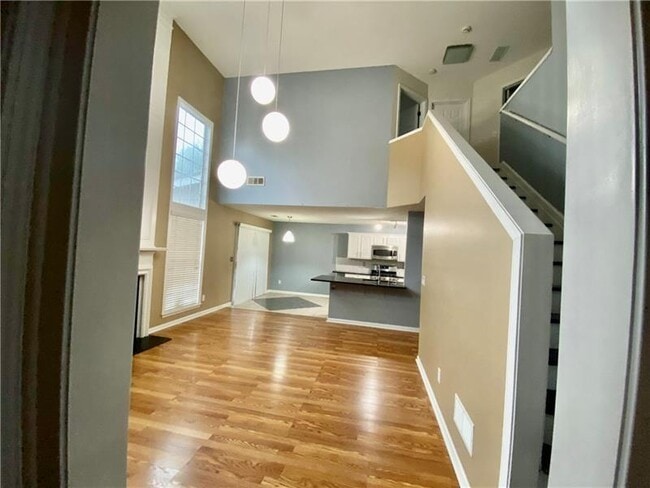 Building Photo - 9020 Friarbridge Dr