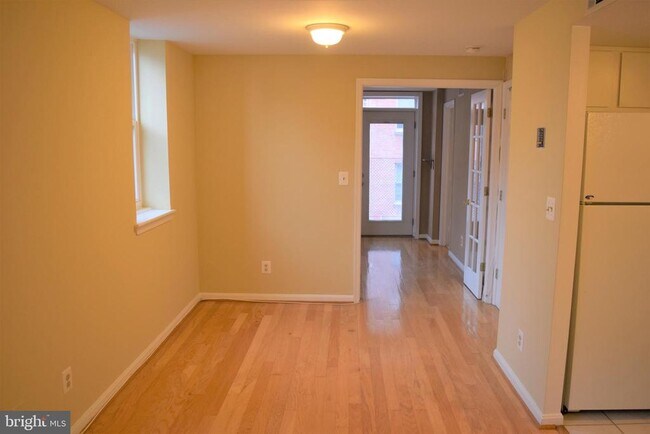 Building Photo - 1436 Meridian Pl NW