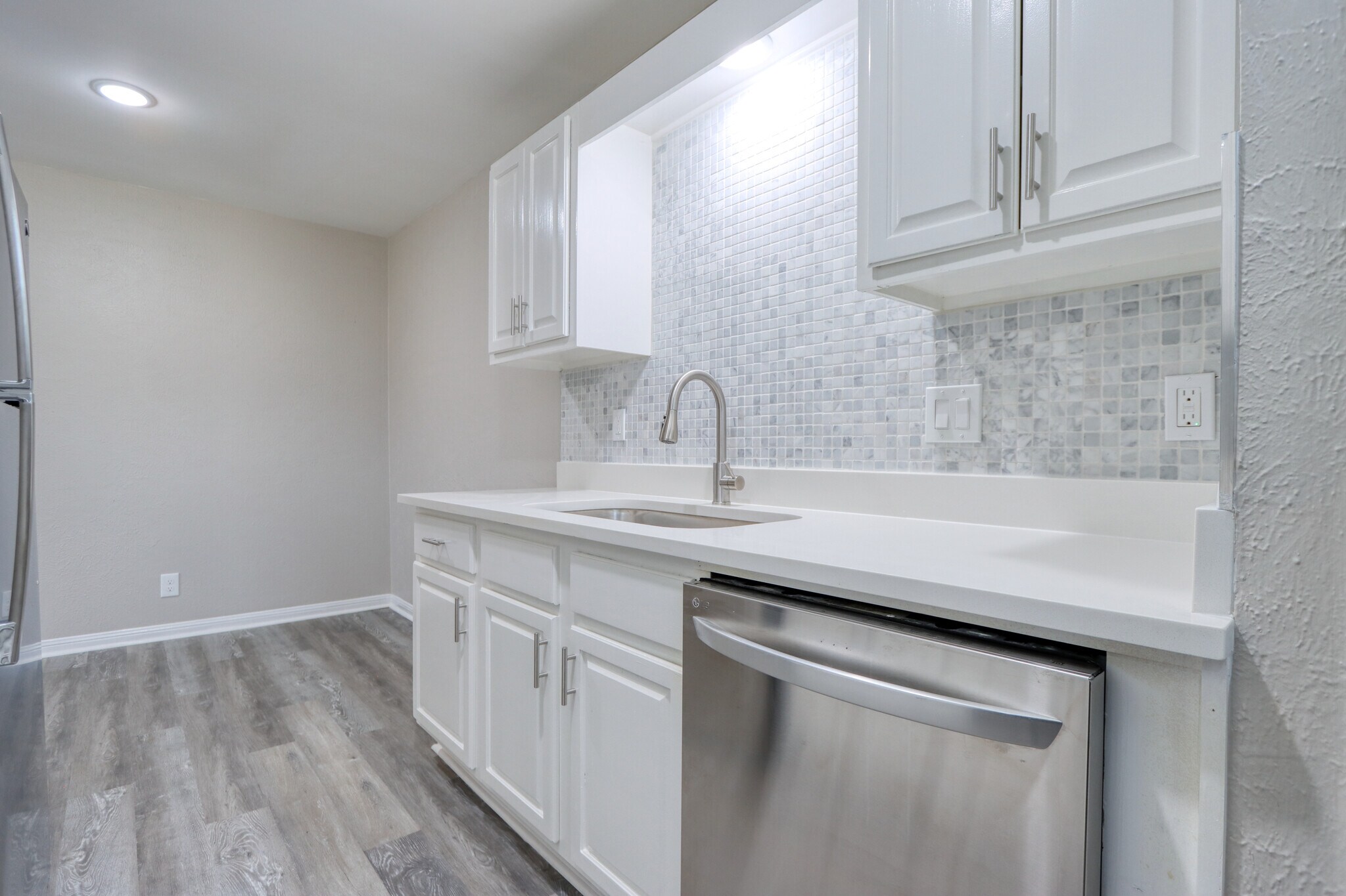 Building Photo - 2005 Interurban Blvd