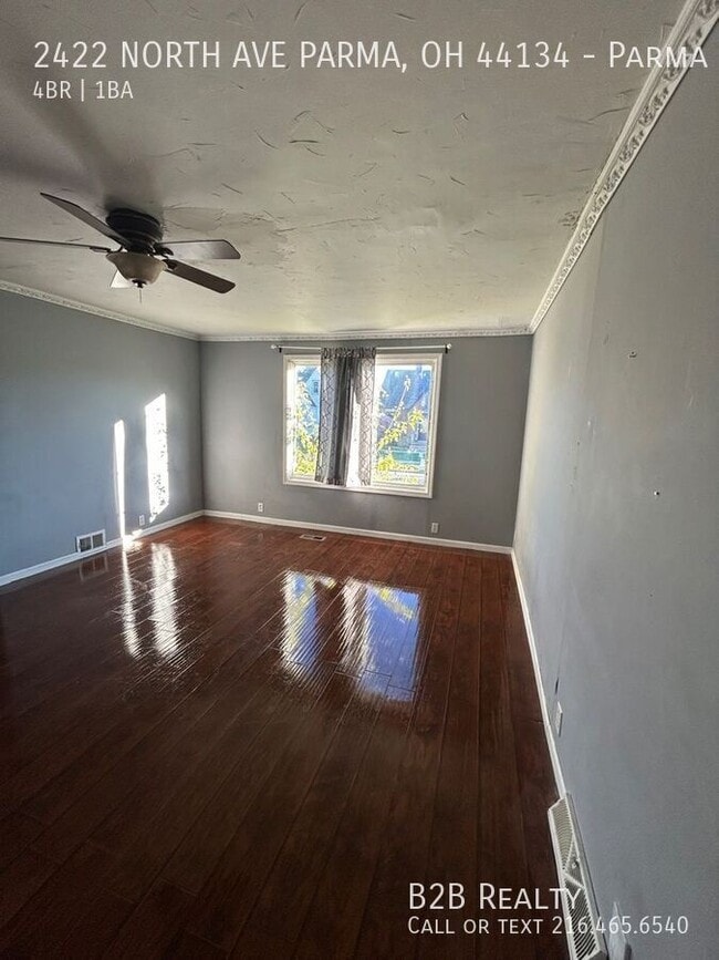 Building Photo - 2422 North Ave