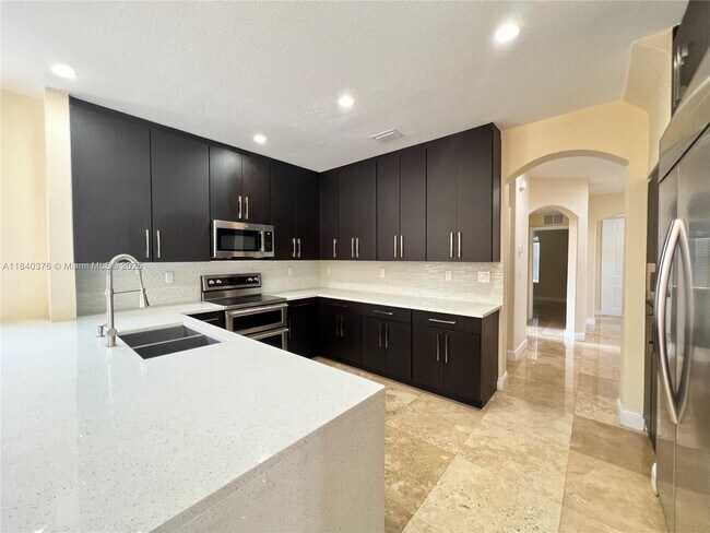 Building Photo - 8034 NW 111th Ct