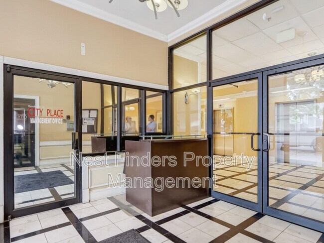 Building Photo - 311 W Ashley St