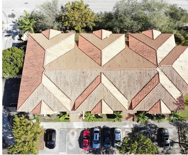 Building Photo - 17622 NW 25th Ave