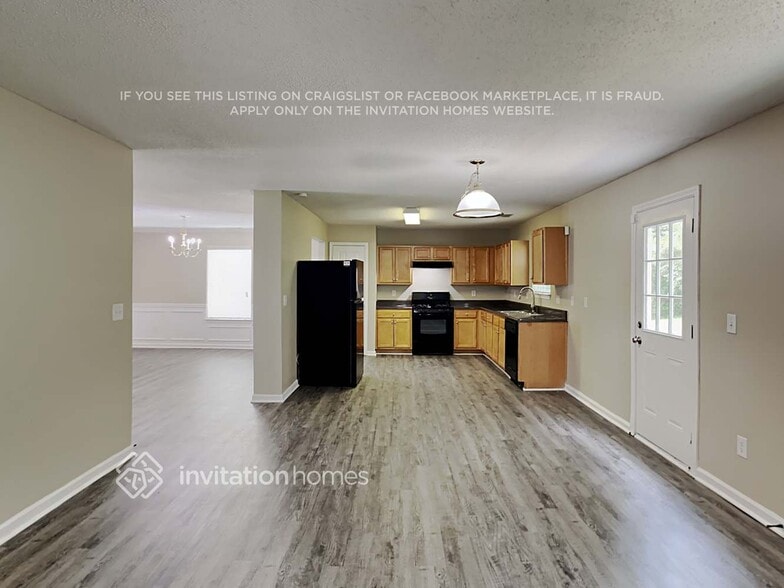 Building Photo - 254 Bonnes Dr SW