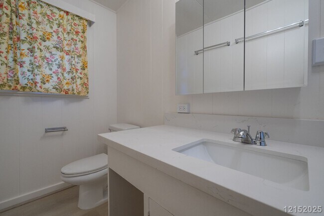 Building Photo - PEARL CITY — $3295 Kaleilani St | 3BR / 1 BA Single-Family Home