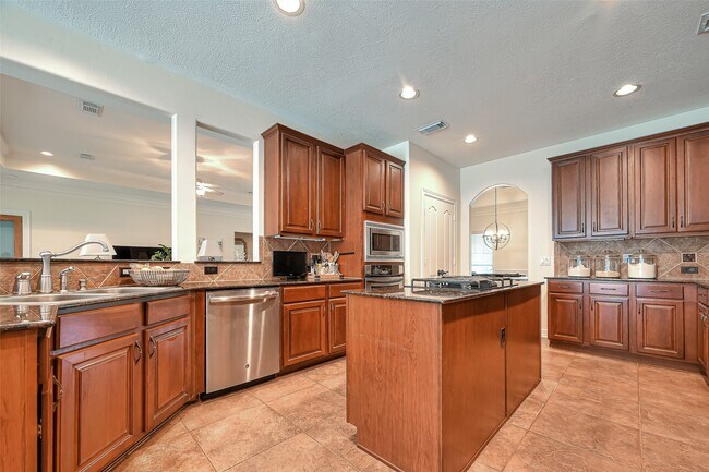 Building Photo - 32515 Westminster Dr