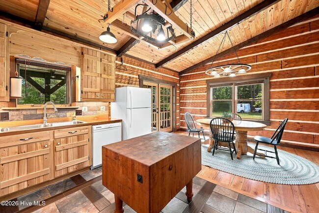 Building Photo - 5103 Hillmon Grove Rd
