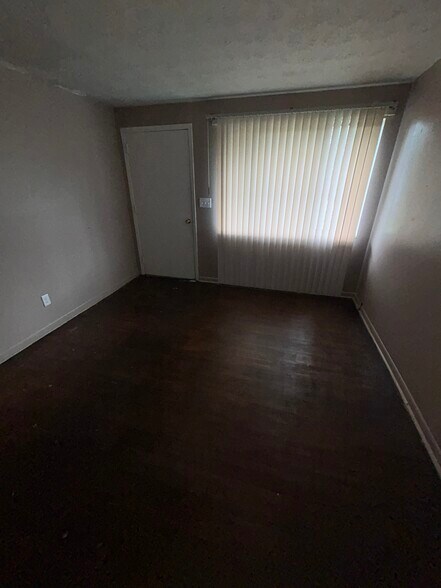 Building Photo - 2620 Wilkins Ct