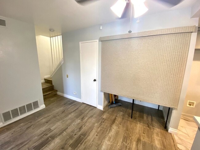 Building Photo - Welcome Home! Upgraded 2 Bedroom, 2.5 Bath...