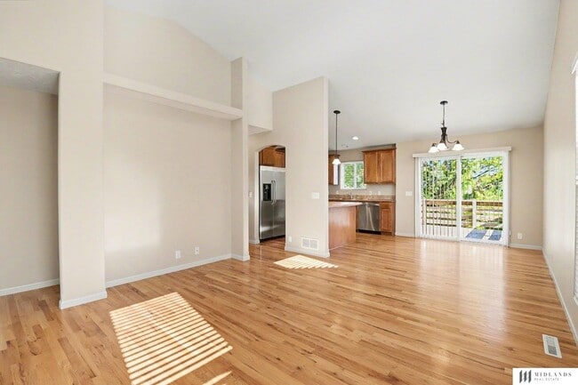 Building Photo - 19724 Marinda St