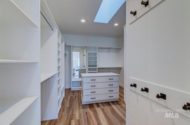 Building Photo - Luxury Living in Dry Creek Ranch