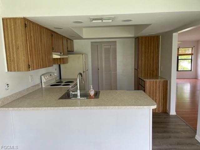 Building Photo - 5637 Coral Ave