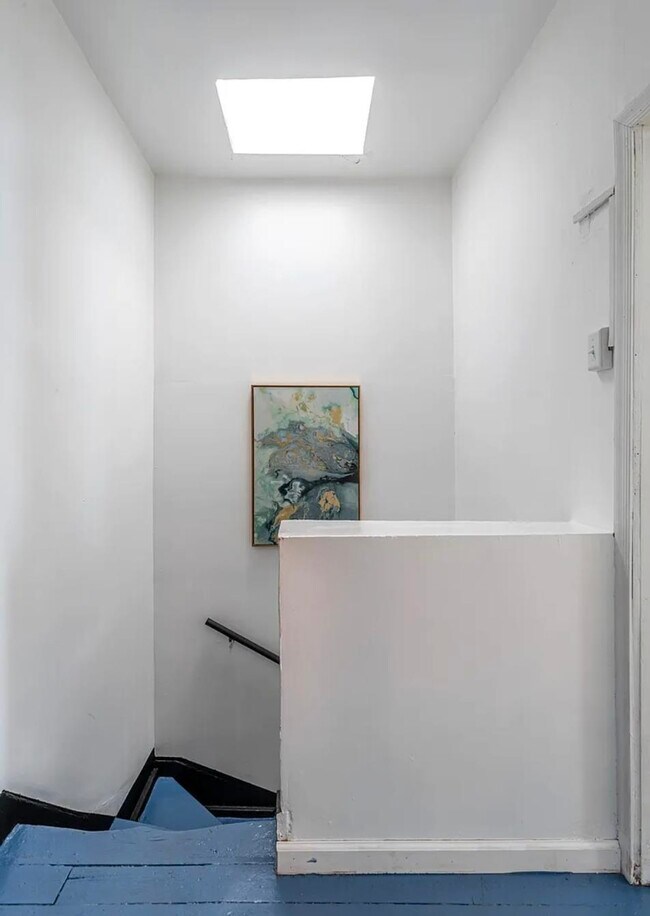 Building Photo - 148.5 Union St