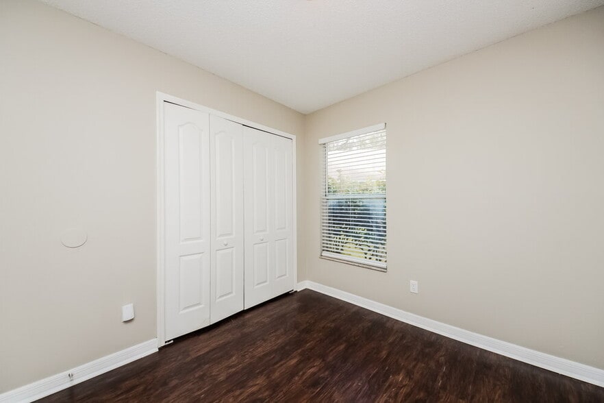 Building Photo - 1820 Greenbrook Ct