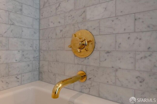 Building Photo - 401 Harrison St