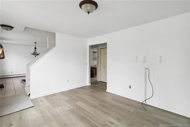 Building Photo - 43 W Elderkin Ave