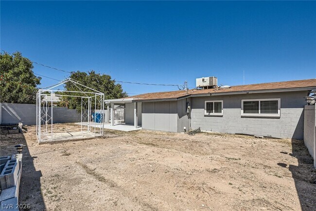 Building Photo - 4820 Marnell Dr